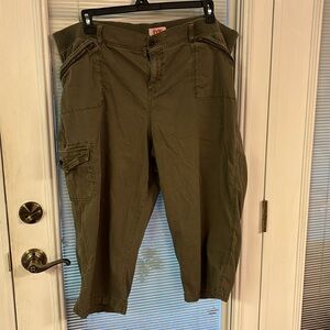 Evri olive green capris